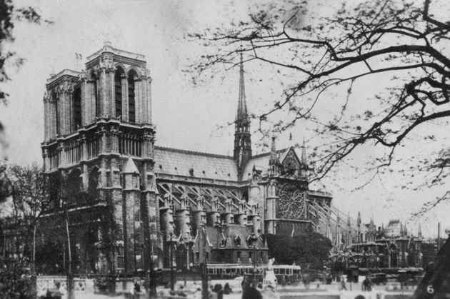 Παναγία των Παρισίων: Ποια ελληνική λέξη ενέπνευσε τον Βίκτορα Ουγκώ;